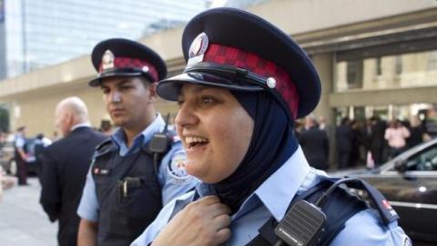 picture of police woman scotland with hijab